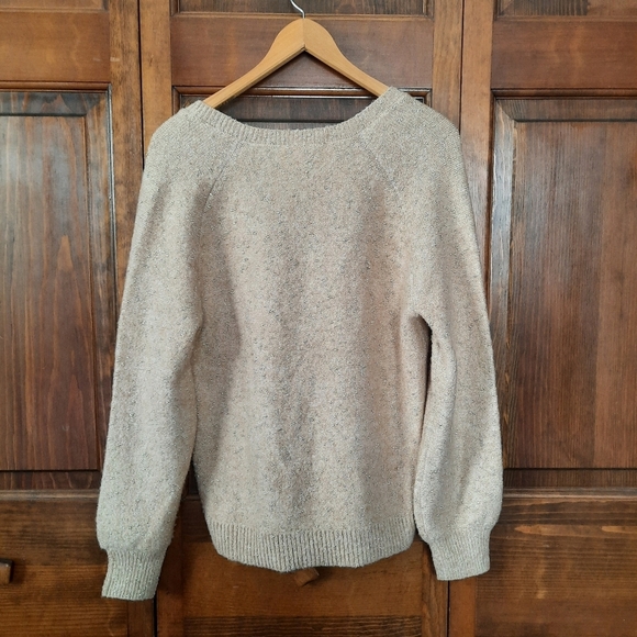🛍 Loft Shimmer Stitch V-neck Sweater Tan Gold Metallic Knit 601906 Size Medium - Picture 11 of 13